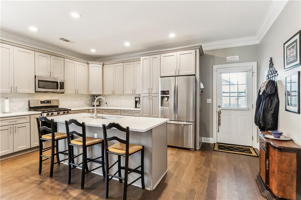 New Orleans, Louisiana 70122, United States, 3 Bedrooms Bedrooms, ,2 BathroomsBathrooms,Residential,Pending,101473