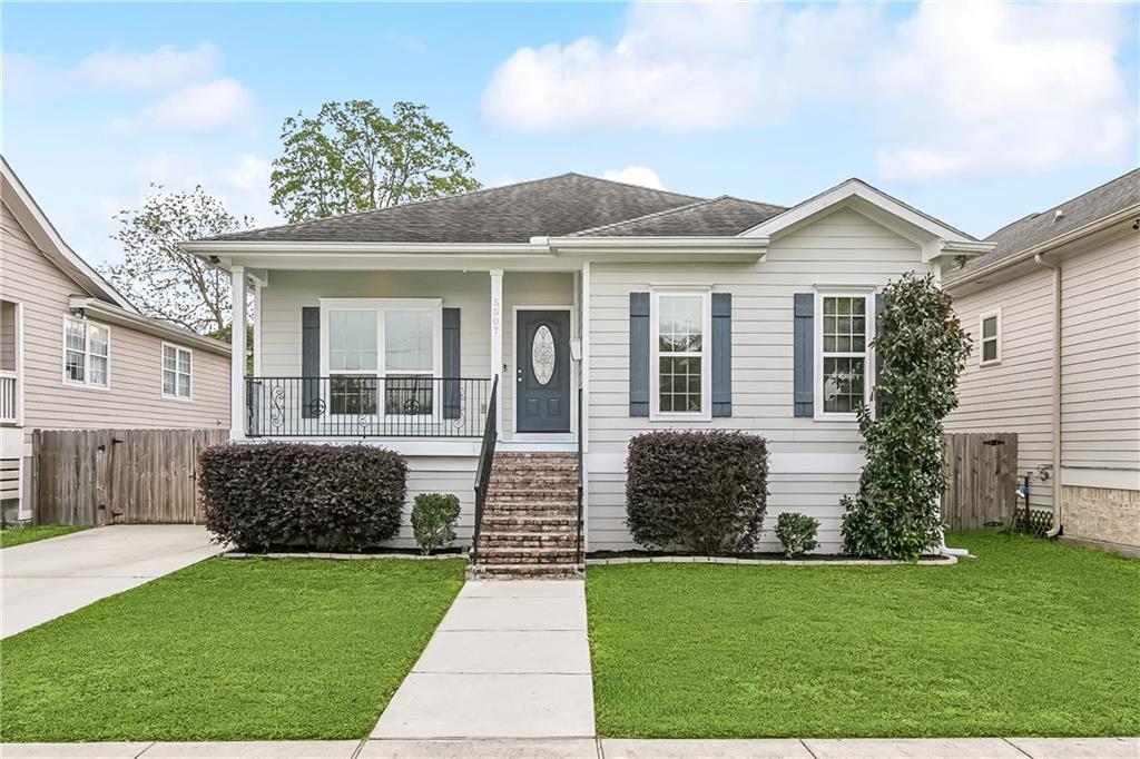 New Orleans, Louisiana 70122, United States, 3 Bedrooms Bedrooms, ,2 BathroomsBathrooms,Residential,Pending,101473