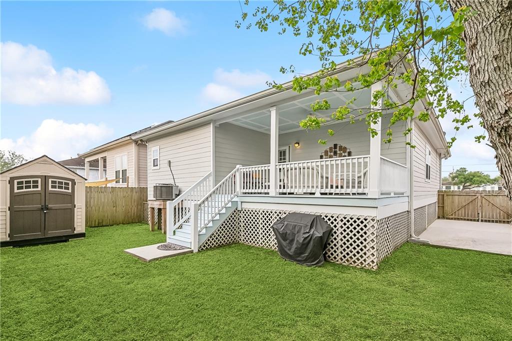 New Orleans, Louisiana 70122, United States, 3 Bedrooms Bedrooms, ,2 BathroomsBathrooms,Residential,Pending,101473