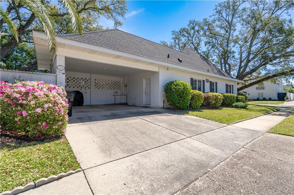5545 JACQUELYN Court