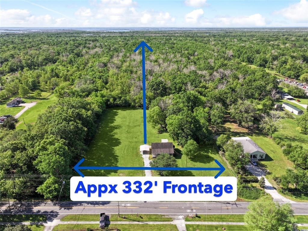 1558 BAYOU Road