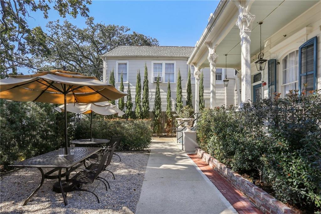 3607 MAGAZINE Street