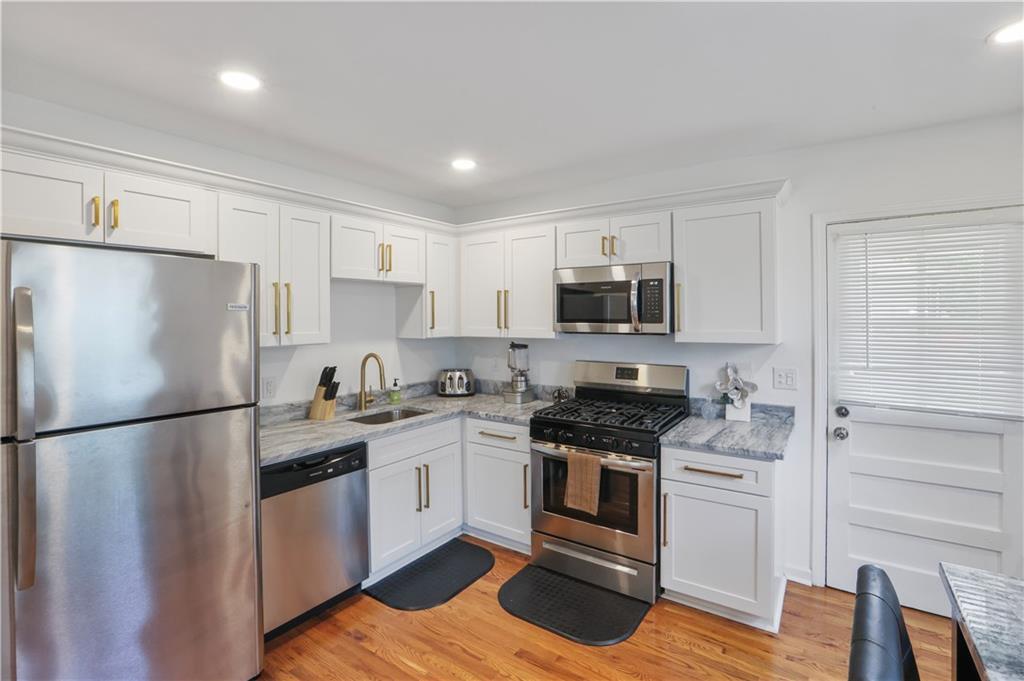 3815 WILLIAM Place