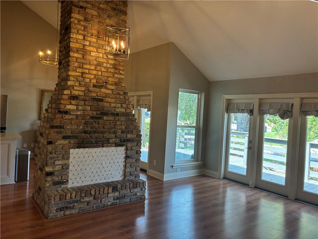 8 JACQUELINE Court 8