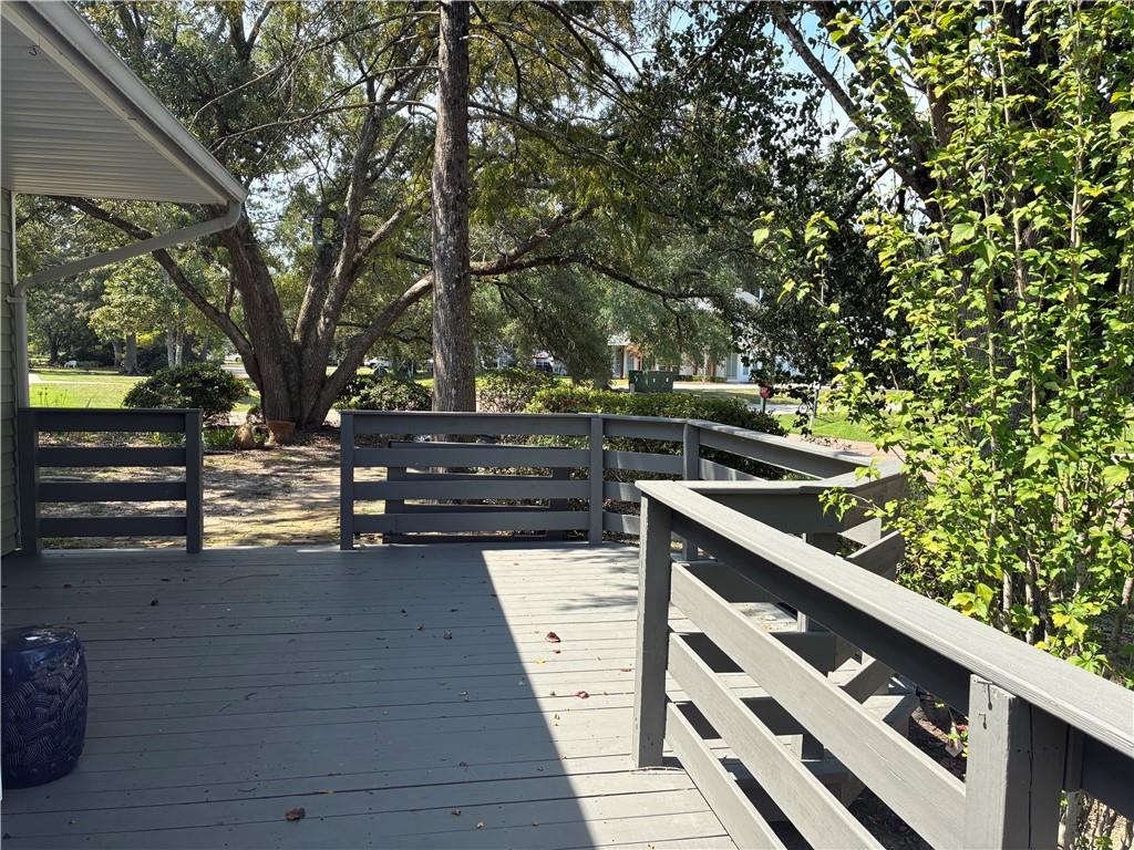 8 JACQUELINE Court 8