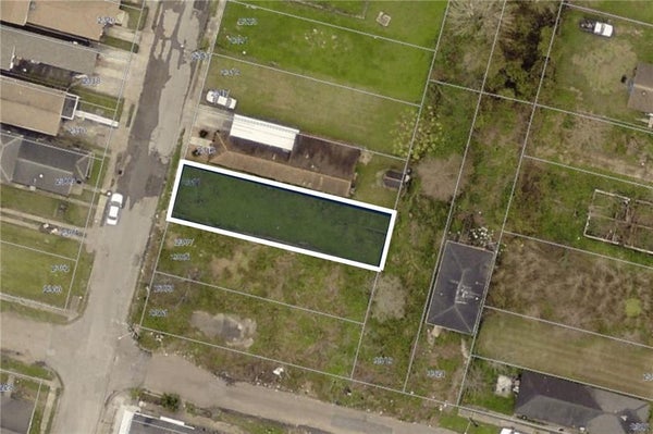 2311 PIETY ST, NEW ORLEANS, LA 70117 - Image 3296dbfdcc8c8def29baec0bb4de8eb1/1854791391