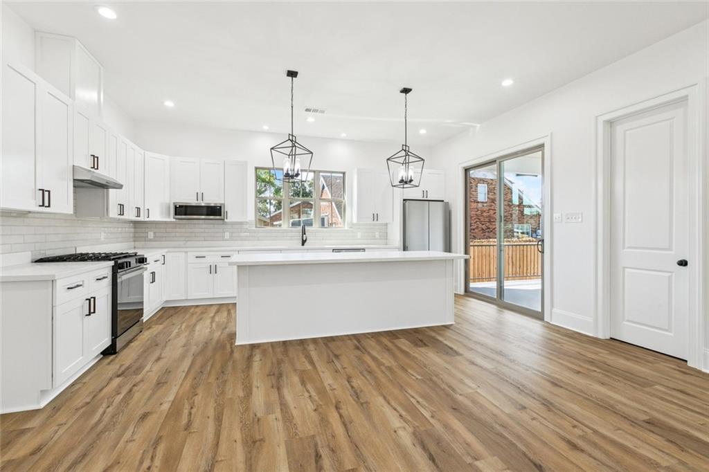 2204 CONGRESSMAN HEBERT Drive