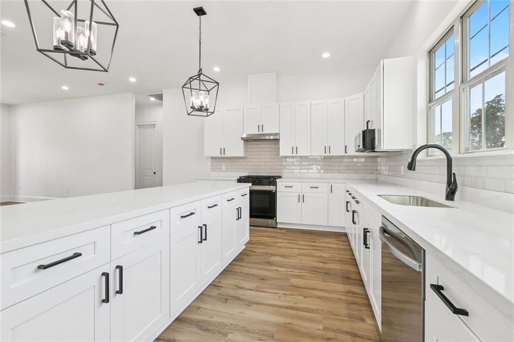 2204 CONGRESSMAN HEBERT Drive