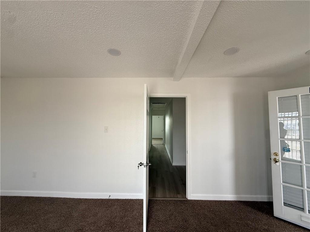 1101 VETERANS MEMORIAL Boulevard 6