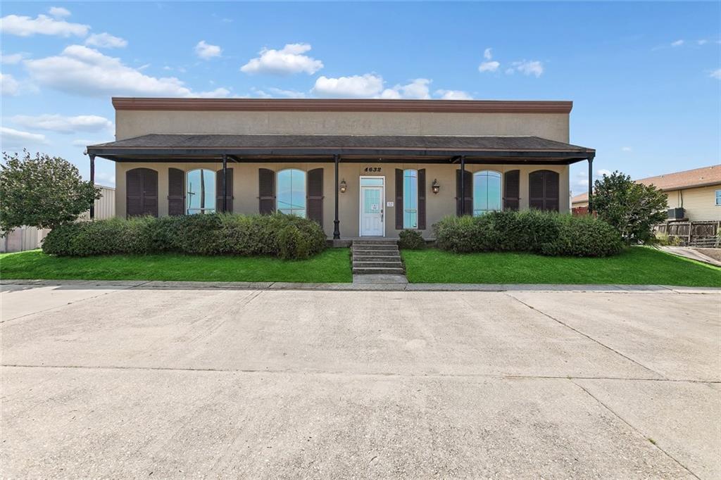 4632 PONTCHARTRAIN Drive