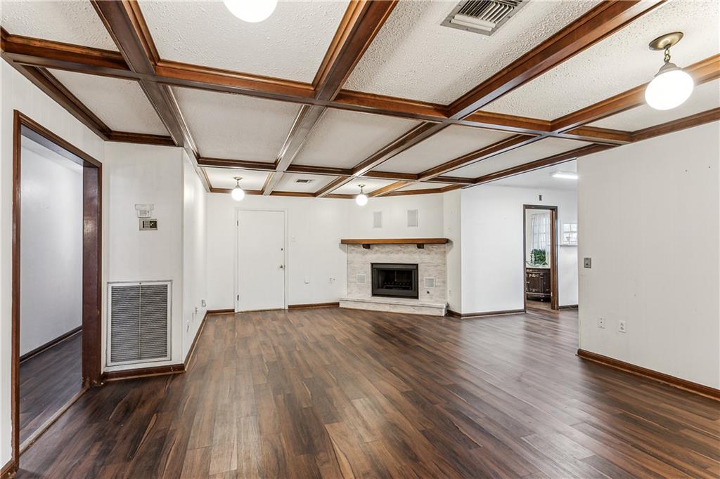 194 SEDGEFIELD Drive