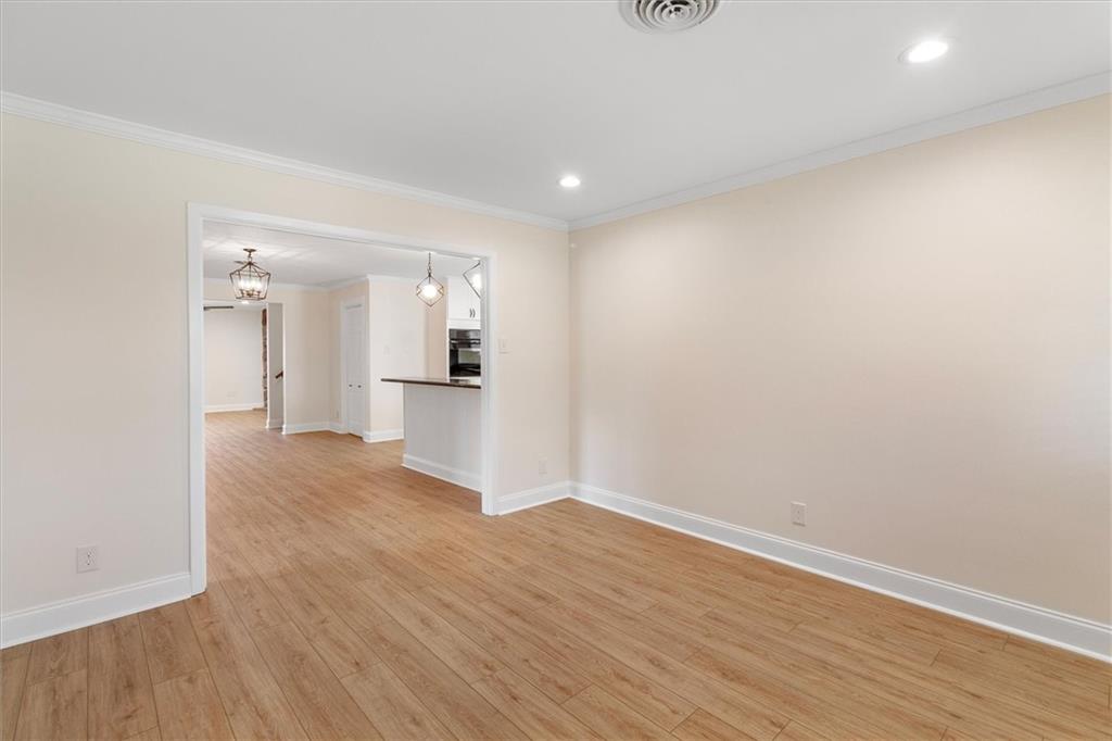 1216 CARNATION Avenue