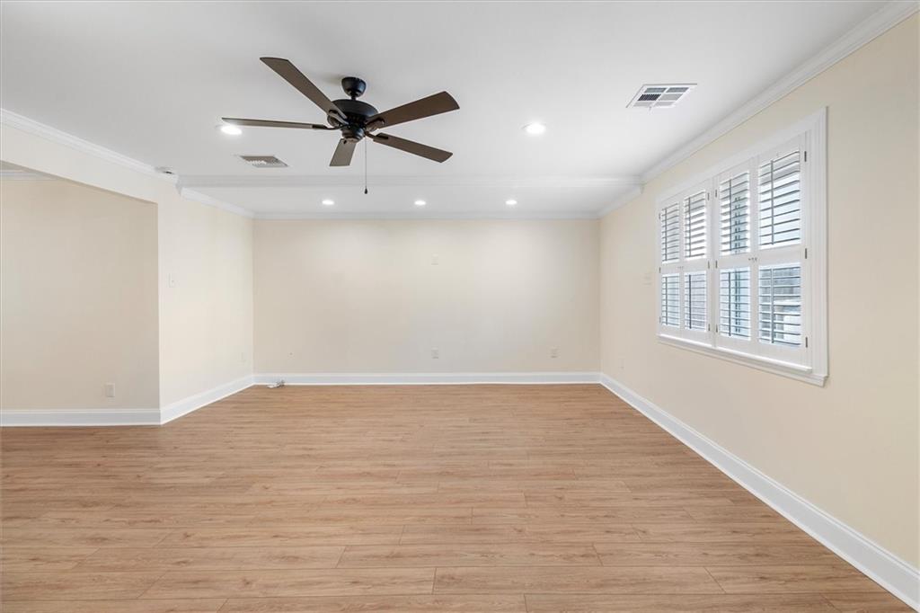 1216 CARNATION Avenue