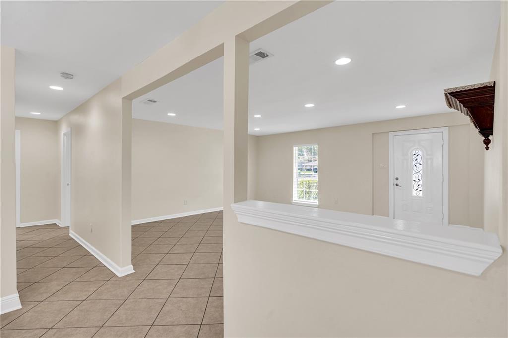 4418 MACARTHUR Boulevard