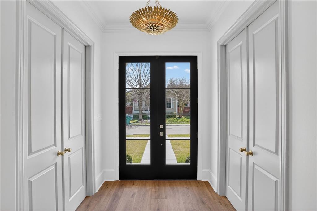 219 E MAPLE RIDGE Drive