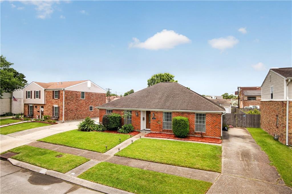 778 GLENCOVE Lane