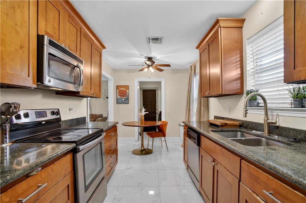 778 GLENCOVE Lane