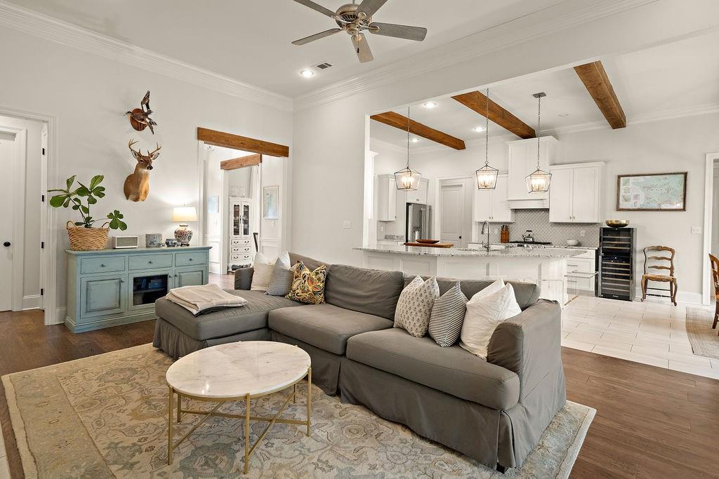 1235 LIVINGSTON Street