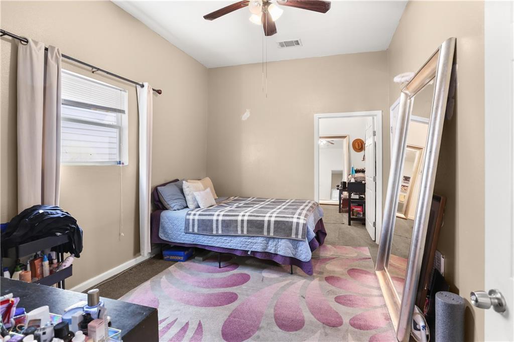 2626-28 S DERBIGNY Street