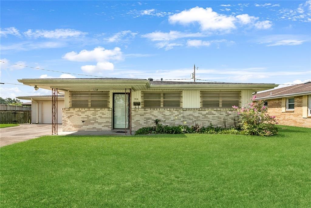 7616 KENMORE Drive