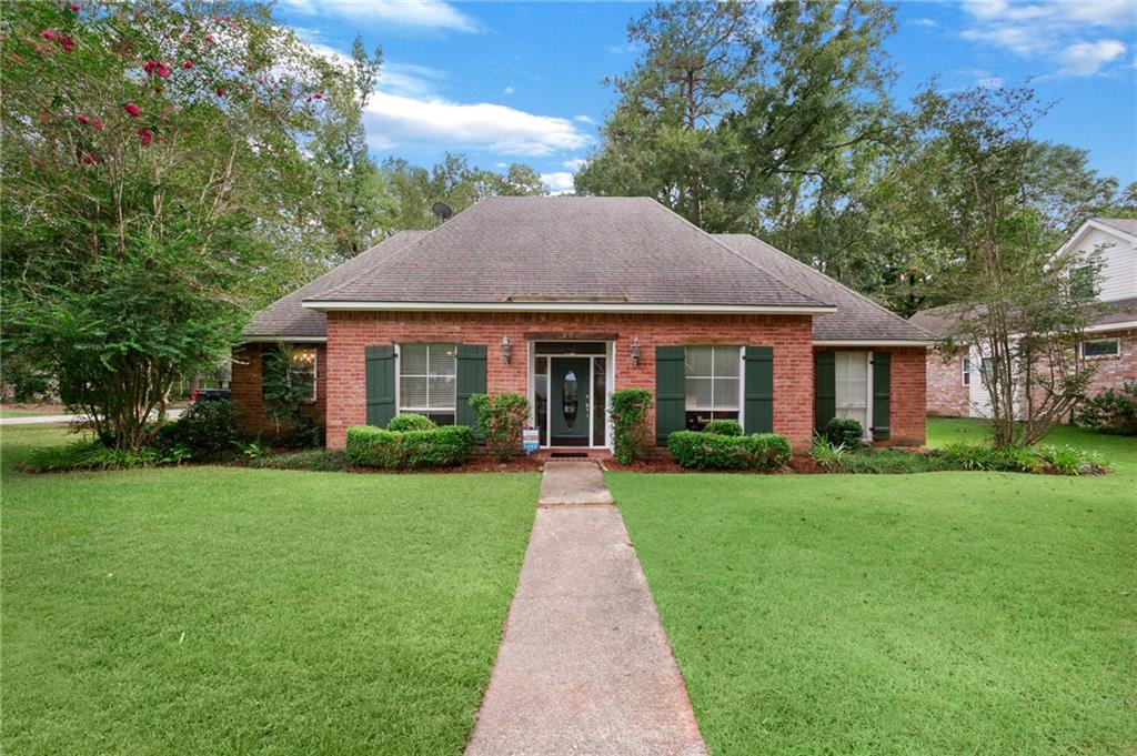 201 LAKE VISTA Drive