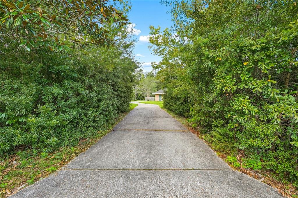 716 ASHLAND Drive
