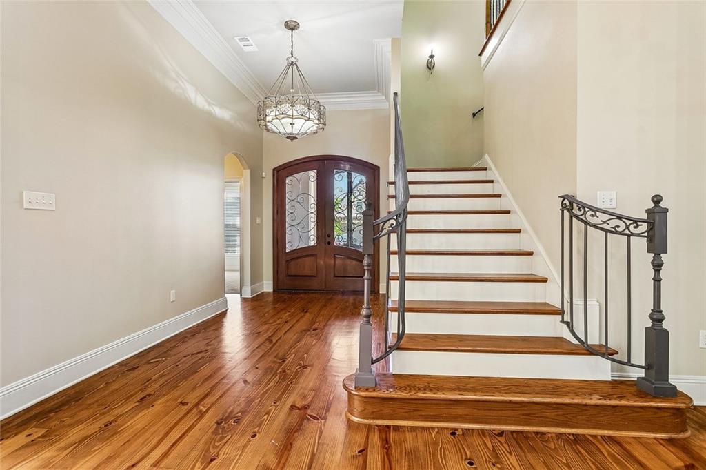 456 N CORNICHE DU LAC