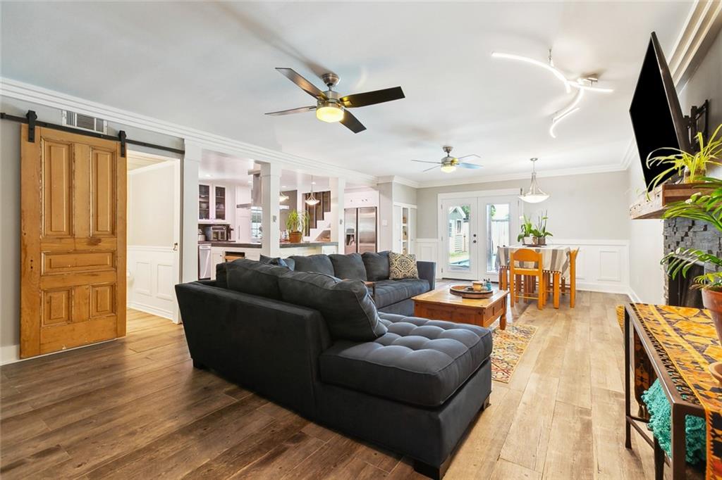 623 BONNABEL Boulevard