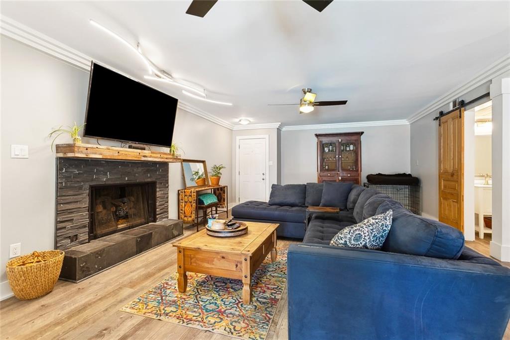 623 BONNABEL Boulevard