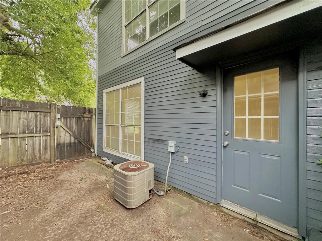 Hammond, Louisiana 70403, United States, 2 Bedrooms Bedrooms, ,2 BathroomsBathrooms,Residential,Pending,52084