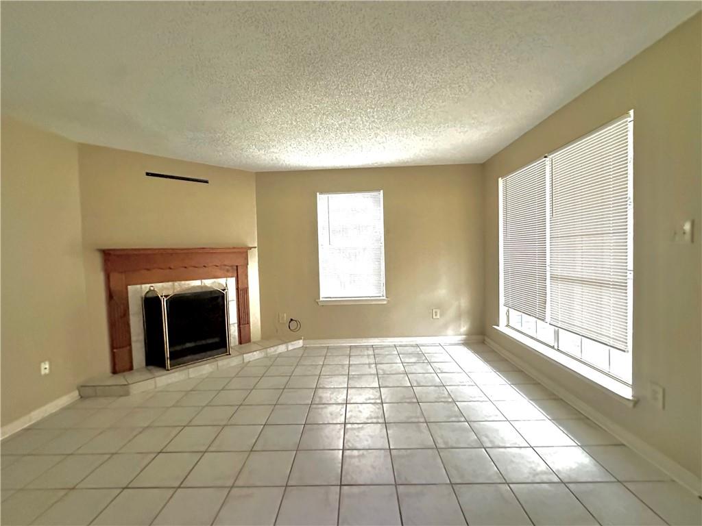 Hammond, Louisiana 70403, United States, 2 Bedrooms Bedrooms, ,2 BathroomsBathrooms,Residential,Pending,52084
