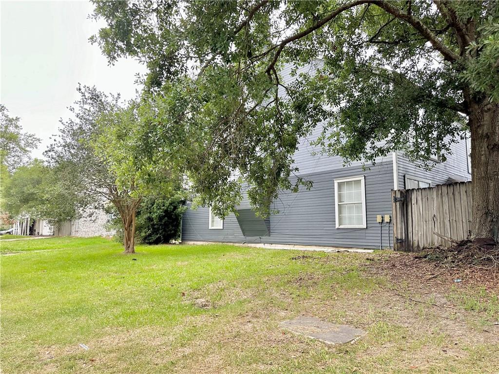Hammond, Louisiana 70403, United States, 2 Bedrooms Bedrooms, ,2 BathroomsBathrooms,Residential,Pending,52084