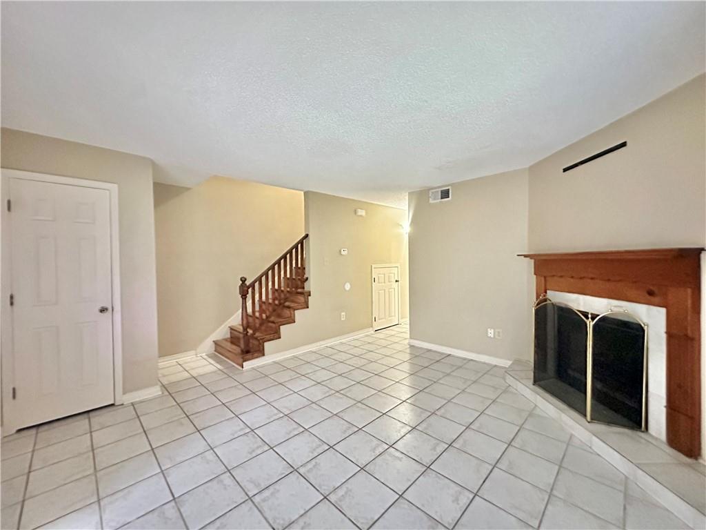 Hammond, Louisiana 70403, United States, 2 Bedrooms Bedrooms, ,2 BathroomsBathrooms,Residential,Pending,52084