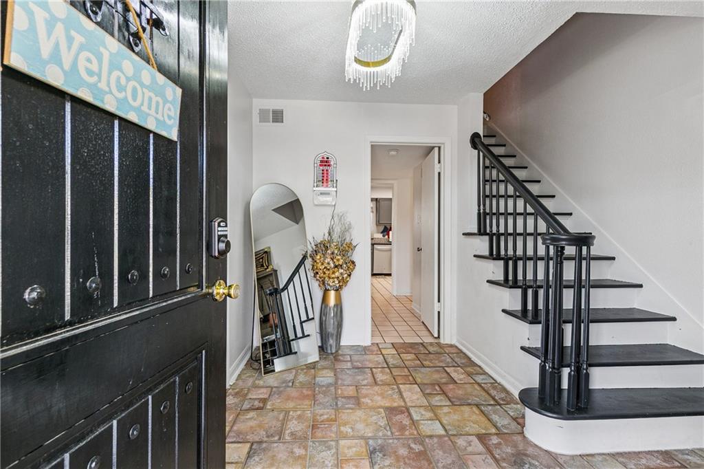 2700 SANDERO DEL ESTE Street