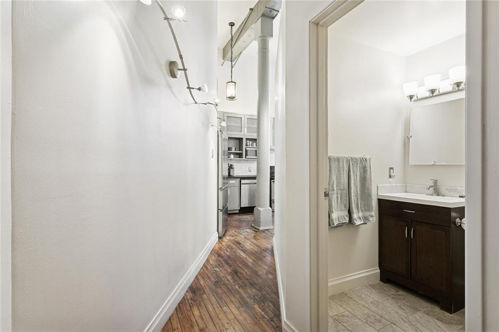 920 POEYFARRE Street 187