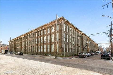 920 POEYFARRE Street 187 New Orleans LA 70130