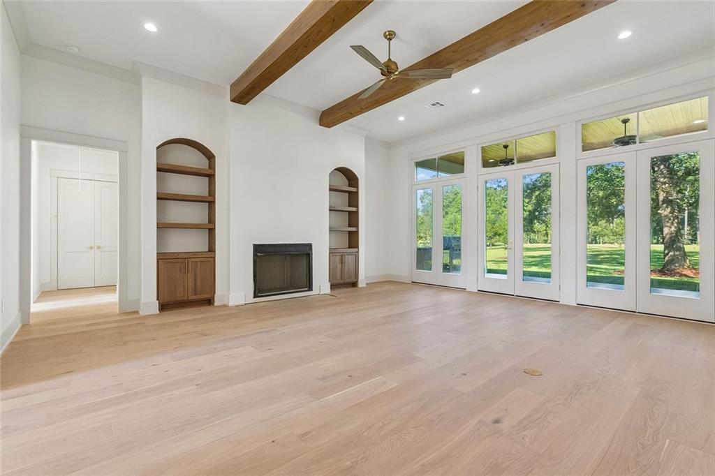 119 CHINAWOOD Drive