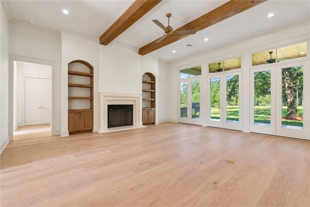 119 CHINAWOOD Drive