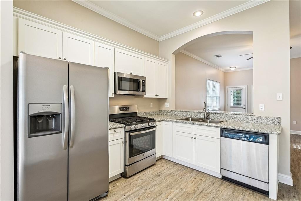 3000 DUNDEE LOOP S Loop