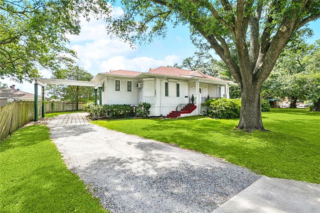 1308 BARATARIA Boulevard