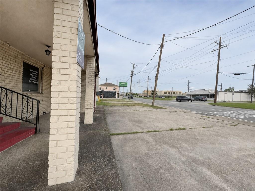 3805 JEFFERSON Highway