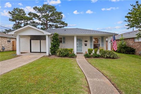 Photo of 1701 MADISON Street, Metairie, LA 70001 (MLS # 2554697)