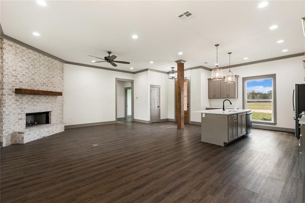 Franklinton, Louisiana 70438, United States, 4 Bedrooms Bedrooms, ,2 BathroomsBathrooms,Residential,Pending,64764