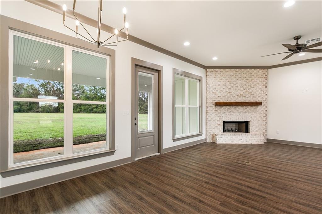 Franklinton, Louisiana 70438, United States, 4 Bedrooms Bedrooms, ,2 BathroomsBathrooms,Residential,Pending,64764