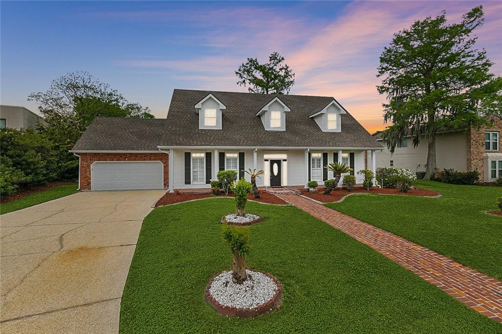 23 ROSEDOWN Drive
