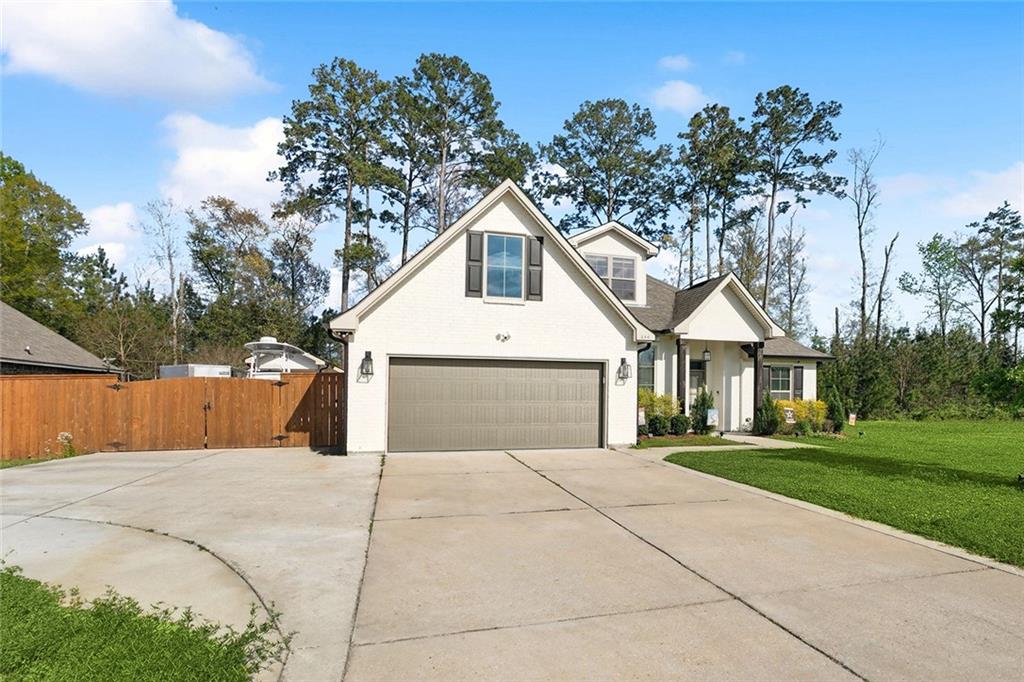 644 ENGLISH OAK Drive