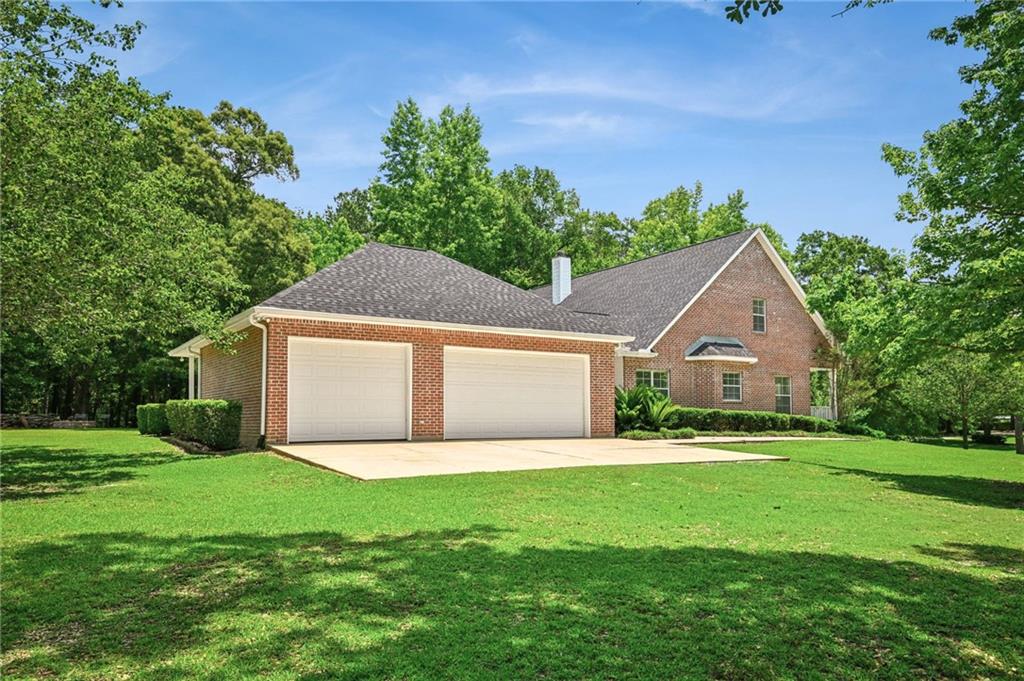 52 BLEU LAKE Drive
