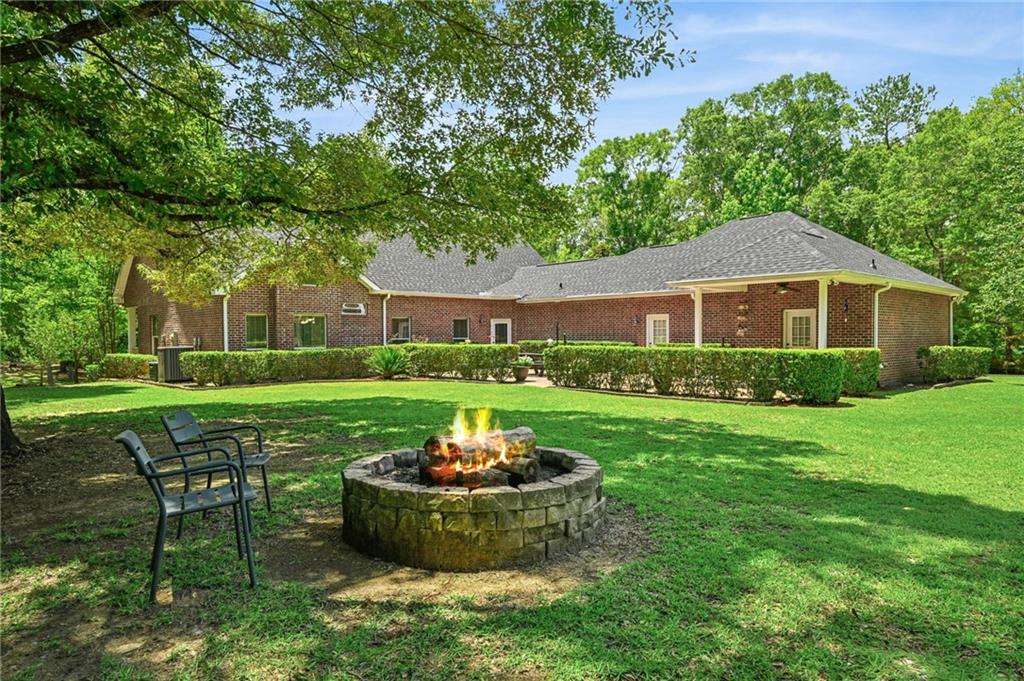 52 BLEU LAKE Drive