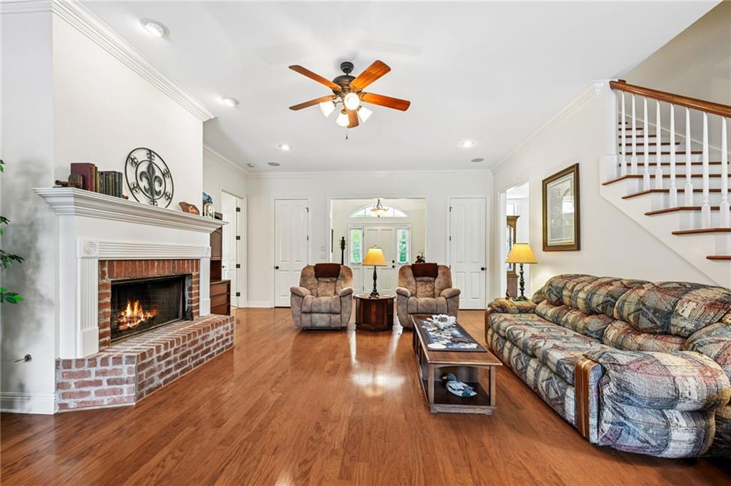 52 BLEU LAKE Drive
