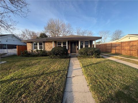 9008 DARBY Lane River Ridge LA 70123